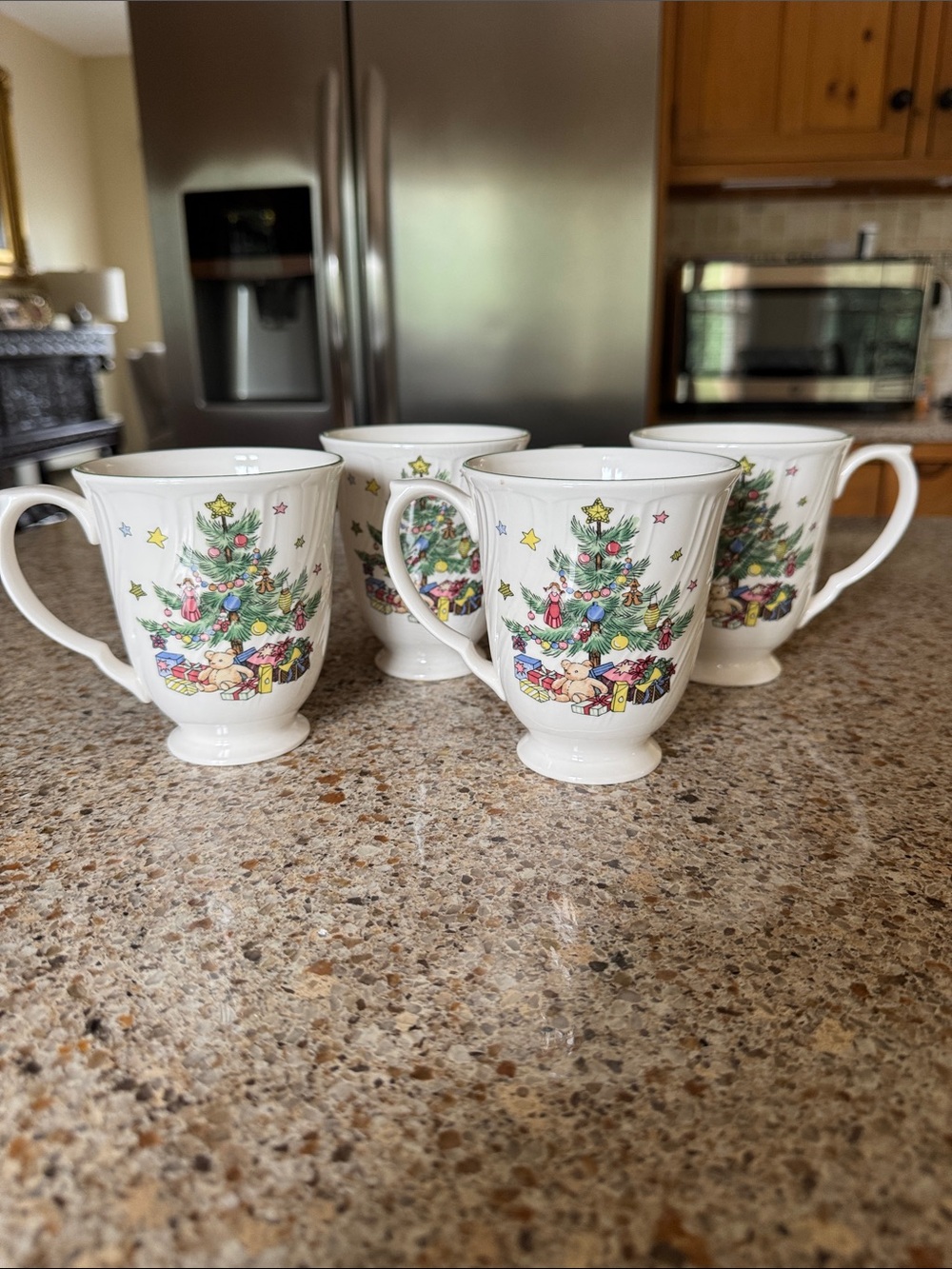 Nikko Ceramics White Mugs with Festive Christmas Tree Pattern - Set of 4